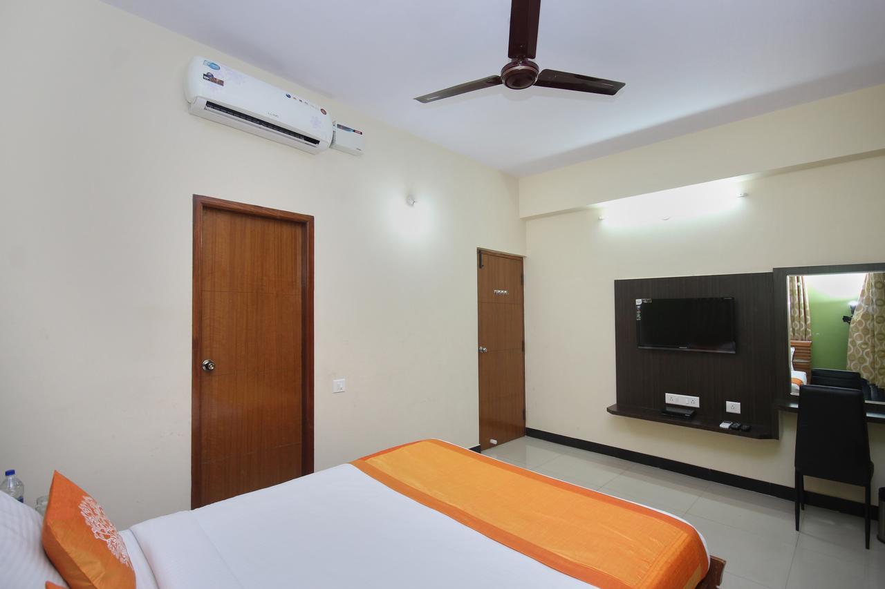 Oyo 2916 Apartment Queens Castle Bangalore Exteriör bild